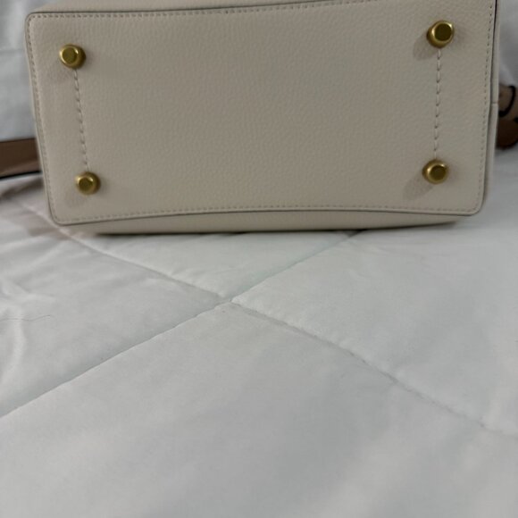 Coach Willow Pebble Leather Bucket Bag (Chalk/Brass) - Picture 4 of 9